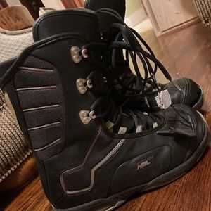 Burton snowboard boots